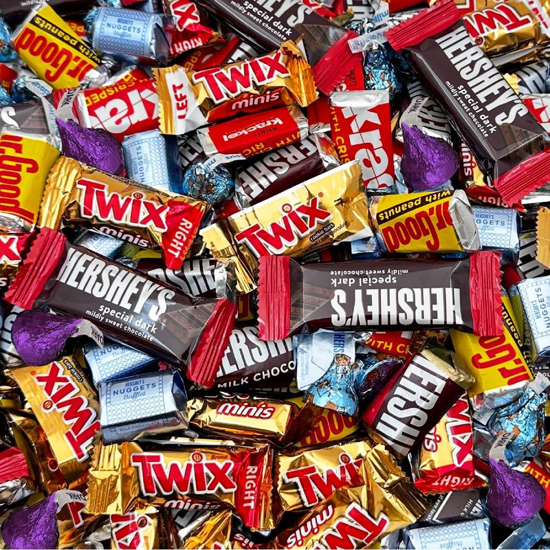 Halloween Chocolate Candy Mix About 150 Pieces