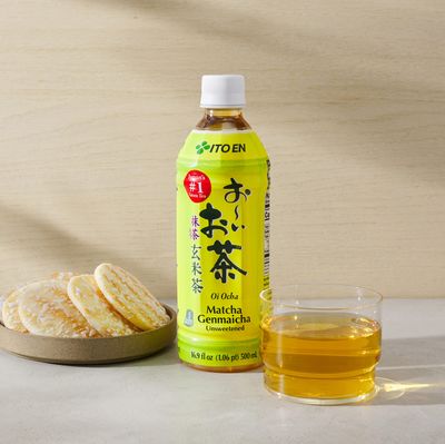 Ito En Oi Ocha Unsweetened Matcha Genmaicha Green Tea, 16.9 Fluid Ounce (Pack of 12), Low Calorie