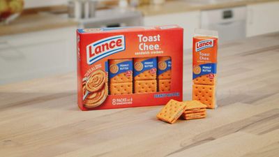 Lance Sandwich Crackers, ToastChee Peanut Butter, 8 Ct Box