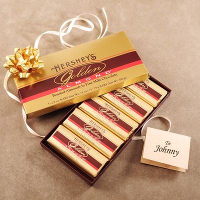 HERSHEY'S GOLDEN ALMOND Chocolate Bar, Roasted Almonds in Fine Milk Chocolate Candy Bar, Individually Wrapped Bars in Gift Box, 14 Ounce Box