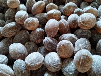 Claey&#39;s Root Beer Bulk Sanded Candy Drops - 2 lbs of Fresh Delicious Candy