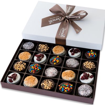 Christmas Gift Baskets, 20 Gourmet Holiday Chocolate Candy Cookies Gifts for Women, Food Delivery Cookie Gift Ideas for Men Coworkers Family &amp; Friends