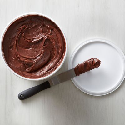 Gold Medal Ready To Spread Icing, Chocolate Fudge, 11 Lbs (Pack of 2)