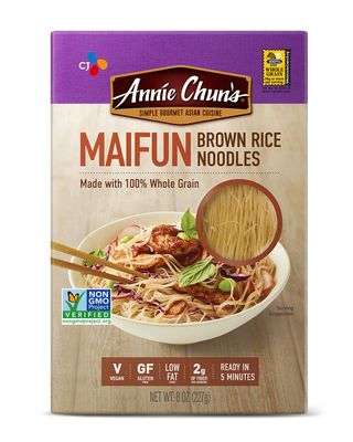 Annie Chun&#39;s Brown Rice Noodles, Maifun | Vegan, 8-oz (Pack of 6) | Whole Grain | Gluten-Free Alternative to Angel Hair Pasta (43713-60947)
