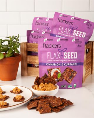 Flackers Organic Flax Seed Crackers Cinnamon &amp; Currants, 5 Ounce 1 Pack, Gluten Free, Non GMO, Vegan, Naturally Sweet
