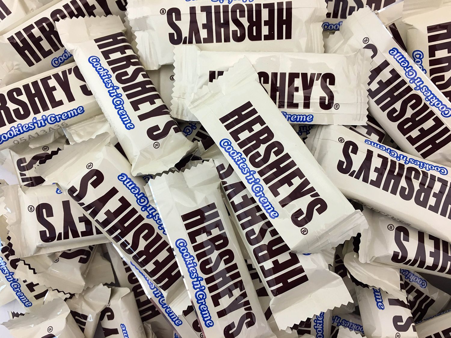 HERSHEY&#39;S Cookies &#39;n&#39; Crme Snack Size Bars, Treats Bars (Pack of 2 Pounds)