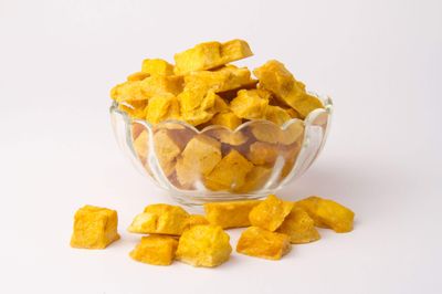 FZYEZY Natural Freeze Dried Mango Fruit for Kids and Adults | Camping Vegan Snacks Ready to Eat | Survival Food |Freeze-Dried Fruits Cubes|Pantry Groceries dehydrated Snacks (Mango, 200 gm)