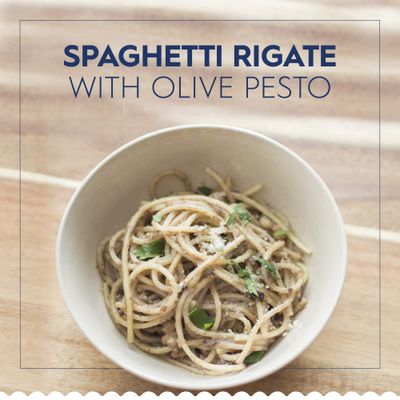 Barilla Spaghetti Rigati Pasta, 16 oz. Box (Pack of 20) - Non-GMO Pasta Made with Durum Wheat Semolina - Kosher Certified Pasta