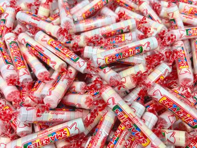 QUEEN JAX SMARTIES - 2 lbs bag - Smarties Candy Rolls - Original Flavors - Smarties Candy Bulk - Smarties Bulk - Individually Wrapped Candies