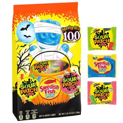 SOUR PATCH KIDS &amp; SWEDISH FISH Mini Halloween Candy Variety Pack, Bulk Candy, 100 Trick or Treat Bags