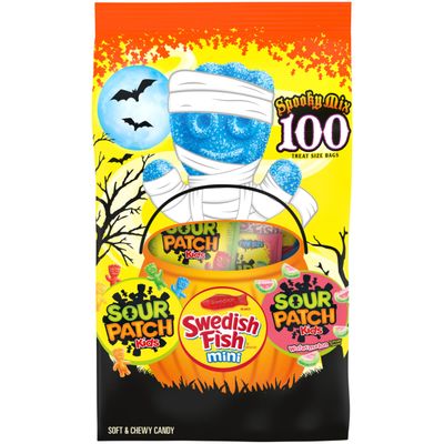 SOUR PATCH KIDS &amp; SWEDISH FISH Mini Halloween Candy Variety Pack, Bulk Candy, 100 Trick or Treat Bags