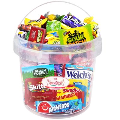 Bulk Candy Variety Pack - 2 Pound Care Package Assorted Box Mothers Day Basket , Snack Food Gift , Office Assortment Gift for Birthday Party , Kids , College Students &amp; Adults (Pack of 1))