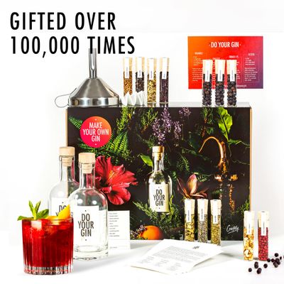 DO YOUR GIN l DIY Gin-Making Infusion Kit | Cocktail Kit | Bartender Gift Basket | Birthday Gifts for Men, Women for Him &amp; Her | Alcohol Gift | 12 Botanicals, Bottles &amp; Recipes