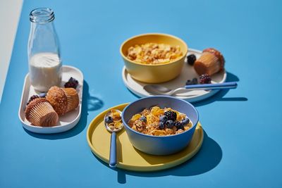 Post Honey Bunches of Oats Vanilla Breakfast Cereal, Vanilla Cereal with Oats and Granola Clusters, 18 OZ Box