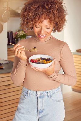 Kroma Super Porridge, Gluten Free, Chocho Plant Protein, Vegan Superfood Breakfast Cereal with Hemp Seeds, Cinnamon, Oats, Coconut, Healthy Fiber, and Other Organic Ingredients, 9 Servings