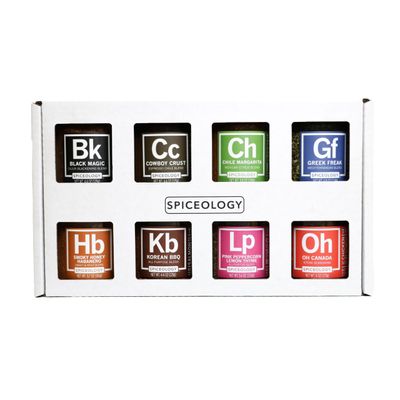 Spiceology - BBQ Rubs Gift Set - 8-Pack of Large Spice Blend and Seasoning Jars - Steak, Chicken, Fish Barbeque, and All-Purpose Seasonings