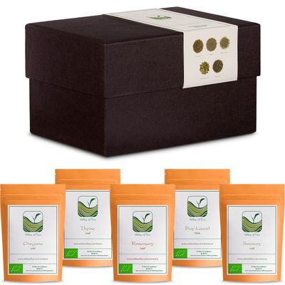 Culinairy Spice Gift Box - Perfect for cooks chefs or foodies - Kitchen grade aromatic gourmet herbs - Gifts baskets for cooking - 30g Thyme Rosemary 20g Oregano Savoury 7g Bay - Seasoning Kit