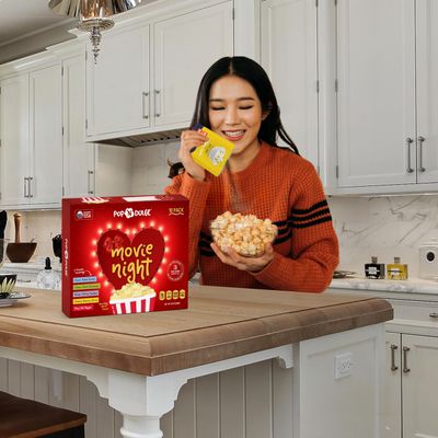 Popcorn Gifts For Women Movie Night Gift Baskets Gifts For Her Gift Set For Women 10 Piece Set 5 Gourmet Popcorn Kernels and 5 Popcorn Seasoning Flavoring NonGMO Gift Idea From Daughter Wife Mom Son