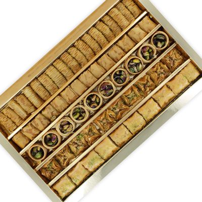 Anabtawi Middle Eastern Sweets - 70-Piece Assorted Baklava, Pistachio and Almond Pastry - Traditional Arabic Baklava Gift Box - No Preservatives, No Additives - Gourmet Baklava Pastry Boxes - 800g