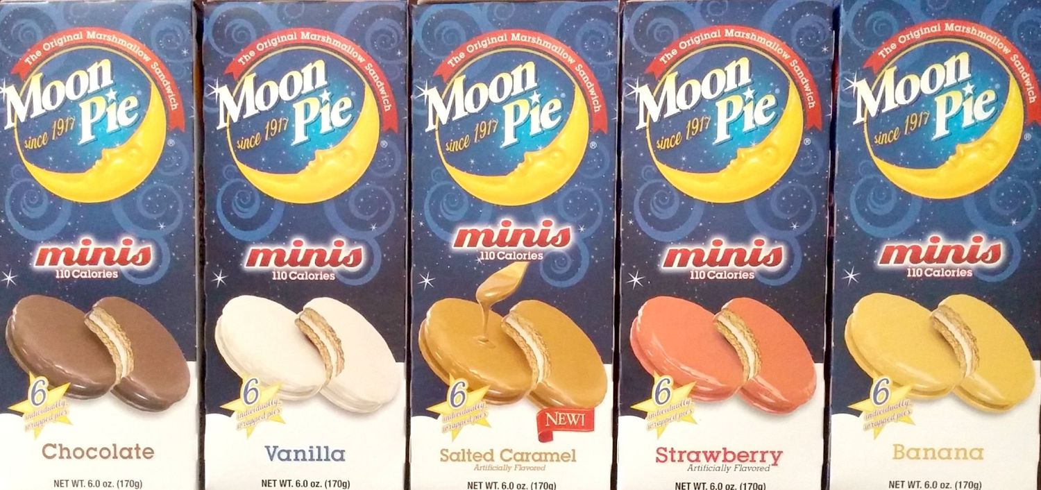 Moon Pie Minis - Complete Variety Pack - All 5 Flavors! (5 Boxes - 1 Salted Caramel - 1 Chocolate - 1 Strawberry - 1 Banana - 1 Vanilla) 6 pies per box, 30 pies total!