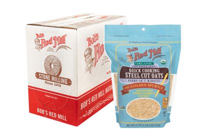 Bob&#39;s Red Mill Organic Quick Cooking Steel Cut Oats, 22-ounce (Pack of 4)