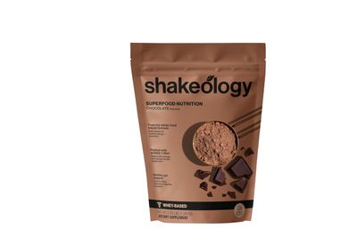 Shakeology 0g Added Sugar Whey Protein Powder Blend - Gluten Free, Superfood Protein Shake with Vitamins and Minerals - Helps Support Healthy Weight Loss, Lean Muscle Support - Chocolate, 30 Servings