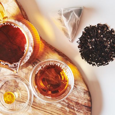 Grace Farms Organic English Breakfast Black Tea, 16 Pyramid Sachets | Fairtrade &amp; Kosher |Gives Back 100% of Profits