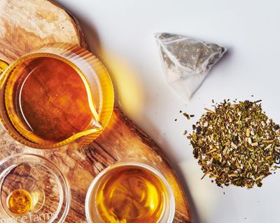 Grace Farms REVIVE Wellness Organic Tea Blend (16 Pyramid Sachets) | Yerba Mate, Green Tea, &amp; Adaptogens | Natural Energy Coffee Replacement | Fairtrade &amp; Kosher | Gives Back 100% of Profits