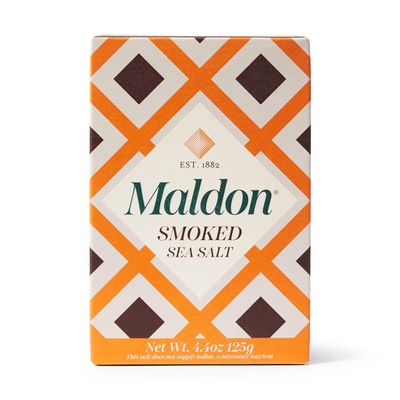 Maldon Salt, Smoked Sea Salt Flakes, 4.4 oz (125 g), Kosher, Natural, Gently Smoked Over Oak, Handcrafted, Gourmet, Pyramid Crystals