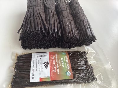 8oz Madagascar Organic Vanilla Beans Grade A. Certified USDA Organic. Fresh 6-8 for Cooking, Baking and Extract by FITNCLEAN VANILLA| 0.5 lb Bulk NON-GMO Whole Bourbon Gourmet Pods.