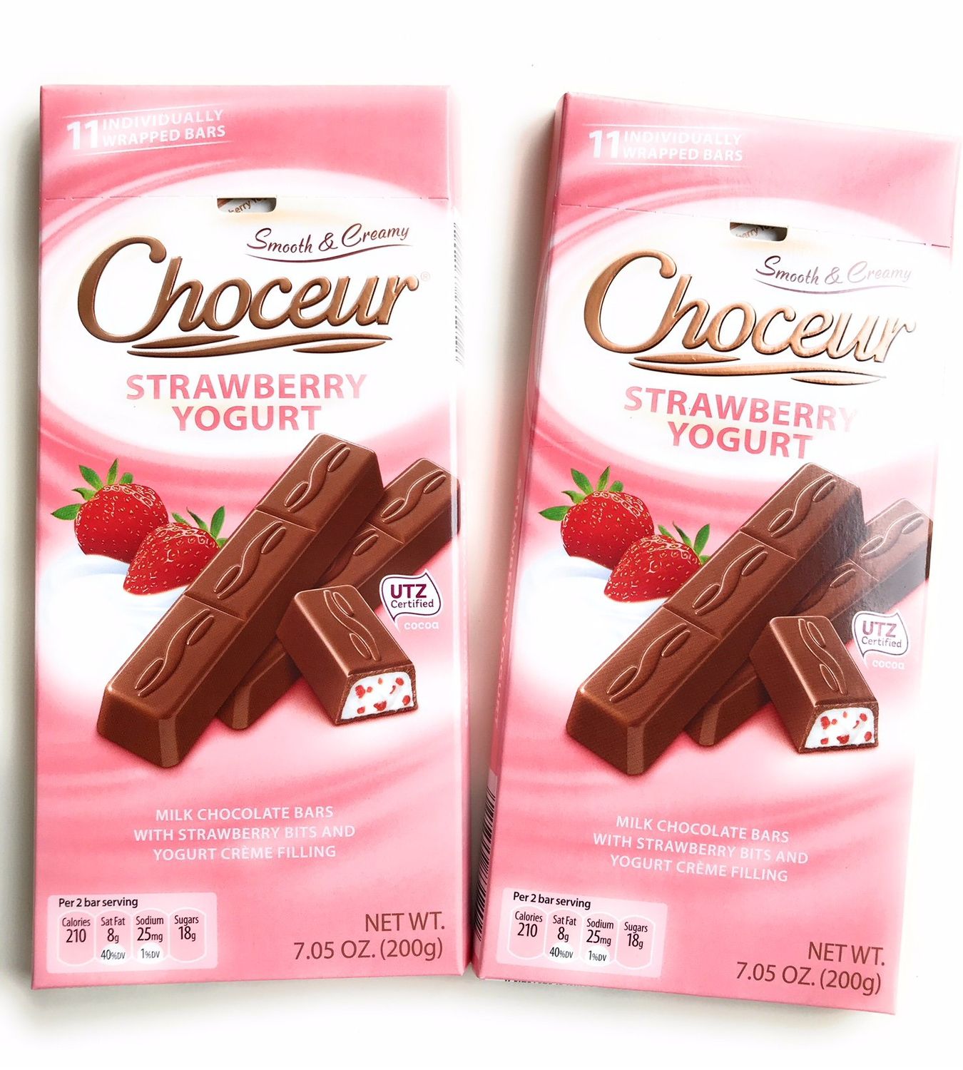 Choceur Milk Chocolate Bars with Strawberry and Yogurt (pack of 2)