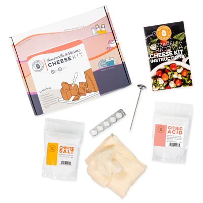 Mozzarella &amp; Ricotta Cheese Making Kit | 5 Piece DIY Kit Includes Cheesecloth, Vegetable Rennet, Citric Acid, Cheese Salt, &amp; Cooking Thermometer | Great Gift Ideas | Italian Cheese Making Supplies