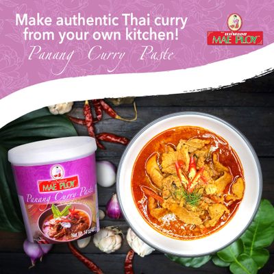 Mae Ploy Panang Curry Paste, Authentic Thai Panang Curry Paste for Thai Curries &amp; Other Dishes, Aromatic Blend of Herbs, Spices &amp; Shrimp Paste, No MSG (14 oz Tub)