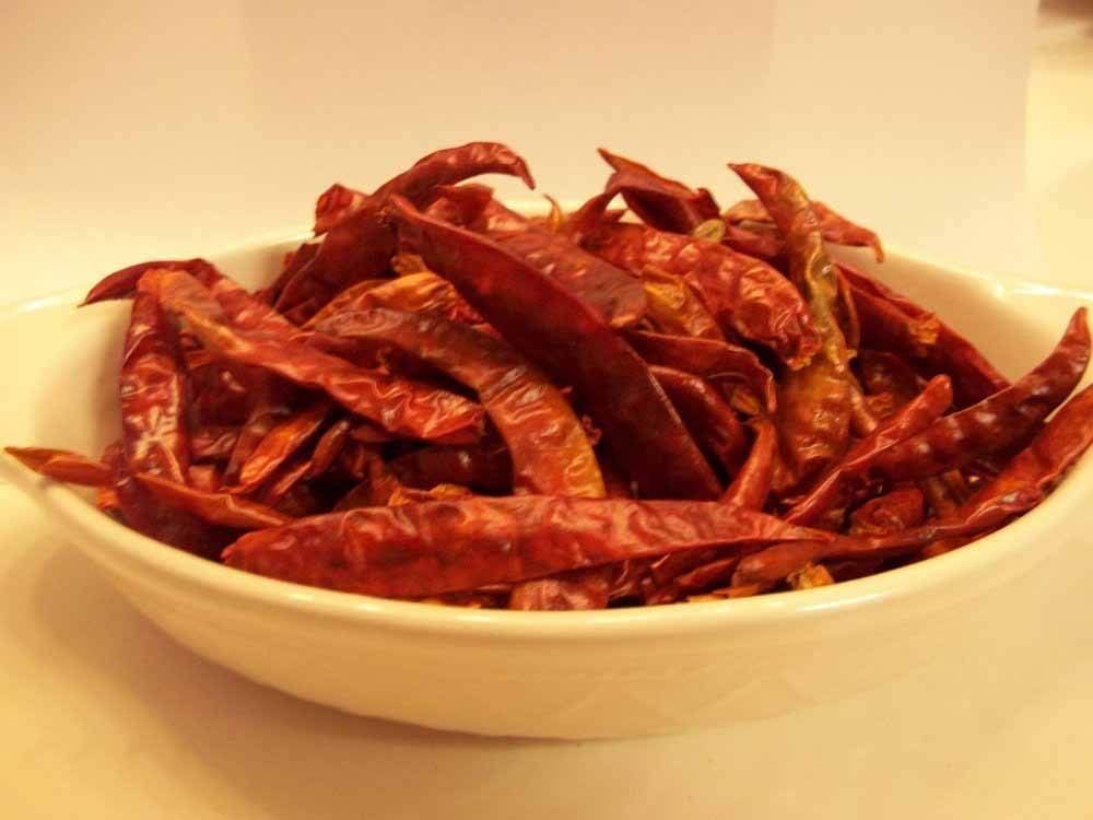 15 oz Cayenne Pepper - Whole Dried Peppers, the peppers could come whole or chopped depending on availability, no guarantees - Delicious Fresh Spicy Dried Herb