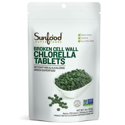 Sunfood Superfoods Chlorella Tablets | Broken Cell Wall | Pure, Single Ingredient Product | Ultra Clean- No Additives, Fillers, Preservatives, Chemicals | 250 mg Chlorella Tablets | 225 Count | 2 oz