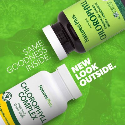 Natures Plus Chlorophyll Complex - 90 Capsules - 600 mg of Organic Alfalfa - Superfood Supplement &amp; Antioxidant - Immune System Support, Boost Energy - Gluten Free - 45 Servings