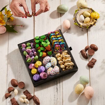 Easter Candy and Chocolate Platter with Milk Chocolate Bunnies, Chocolate Carrots, Cookies &amp; Cream Eggs, and More! Kosher Holiday Mixed Gift Basket Candy Platter