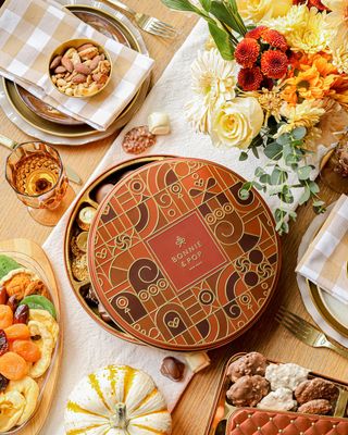 Candy and Snack Gift Basket- Thanksgiving Variety Gourmet Food Gifts Prime- Holiday Chocolate and Nut Gift Box, Assortment Tray- Idea for Men, Woman & Families- Bonnie & Pop