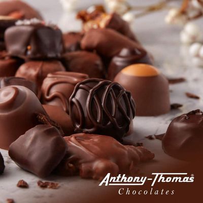 Anthony Thomas Chocolates, Pecan Dainties, Milk Chocolate, Soft Buttery Caramel, Gift Box (20 Count, Milk Chocolate)