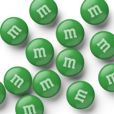 M&amp;MS Green Milk Chocolate Candy, 2lbs of M&amp;M'S in Resealable Pack for Candy Bars, St. Patrick's Day Parties, Birthdays, Graduations, Dessert Tables &amp; DIY Party Favors