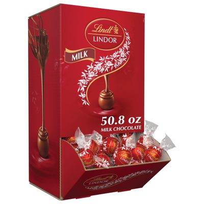Lindt LINDOR Milk Chocolate Candy Truffles, Milk Chocolate with Smooth, Melting Truffle Center, 50.8 oz., 120 Count