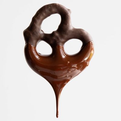 JOJO's Dark Chocolate Covered Pretzels, Gluten Free, Healthy Snack, Low Sugar, Low Carb, Non GMO, Paleo & Keto Friendly, Made with Plant Based Hemp Protein, Vegan (4 Count)