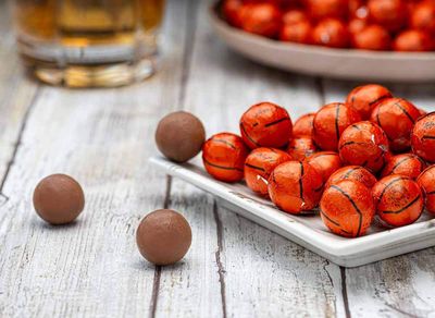 Madelaine Premium Milk Chocolate Basketball Party Favors Candy (1 LB)