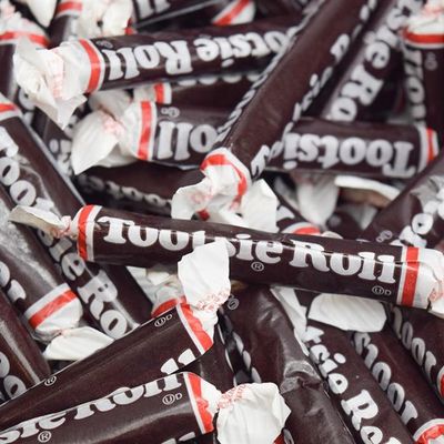 Toottsie Rolls Long Twists - Bulk 4Lb 180 Pieces - Chocolate Flavored Soft Chews - Freshly Packed By Candylicious