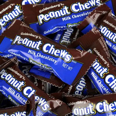 Goldenberg&#39;s Peanut Chews - Milk Chocolatey 2lb Bulk Bag From (Jersey Candy)
