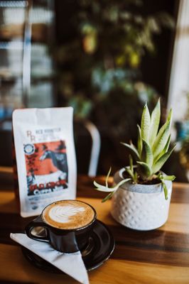 Red Rooster Coffee Organic Old Crow Cuppa Joe Blend - Creamy, Nutty Medium Roast Blend With Hints of Hazelnut, Cherry and Dark Chocolate Torte - 12 oz. Whole Bean