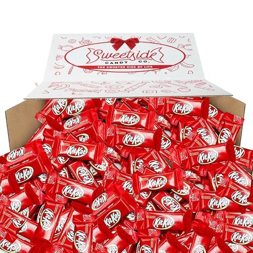 Chocolate Bars KitKat - 5lb Candy Pack - Delicious and Crunchy Candy Bulk for Adults and Kids - Party Pack Chocolate Candy - Delicious Holiday Candy