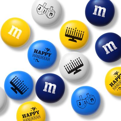M&MS Hanukkah Bulk Candy, 2 Pounds, Milk Chocolate Candies with Hanukkah Designs in Blue, Yellow and White, for Party Favors, DIY Unique Gifts, or Candy Bowls, Kosher Certified