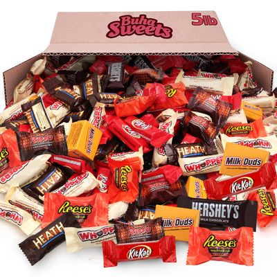 Chocolate Candy Variety Pack, 5lb Pack of Bulk Chocolate Candy Individually Wrapped, Great Chocolate Mix for Holiday Celebrations, Perfect Assorted Chocolate Candy Variety Pack for Parties and Gifts