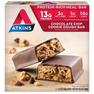 Atkins Chocolate Chip Cookie Dough Protein Meal Bar, High Fiber, 1g Sugar, 3g Net Carbs, Meal Replacement, 30 Count